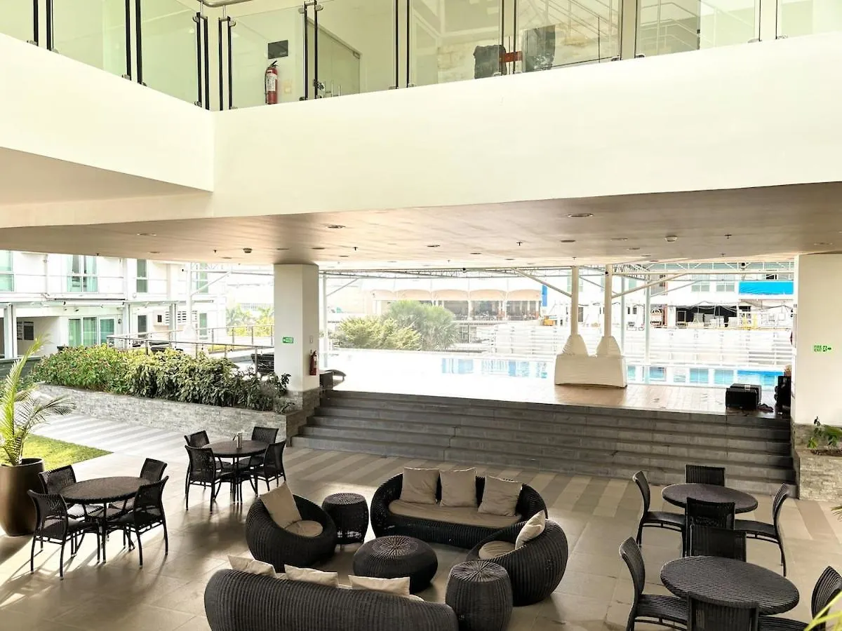 Abreeza Place T1 Elegant 1 Bedroom Davao City 0*,